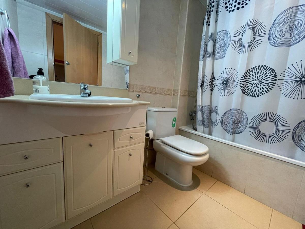 Appartement 70m2 2bedrooms 25m2terrace, 4pools, 3min