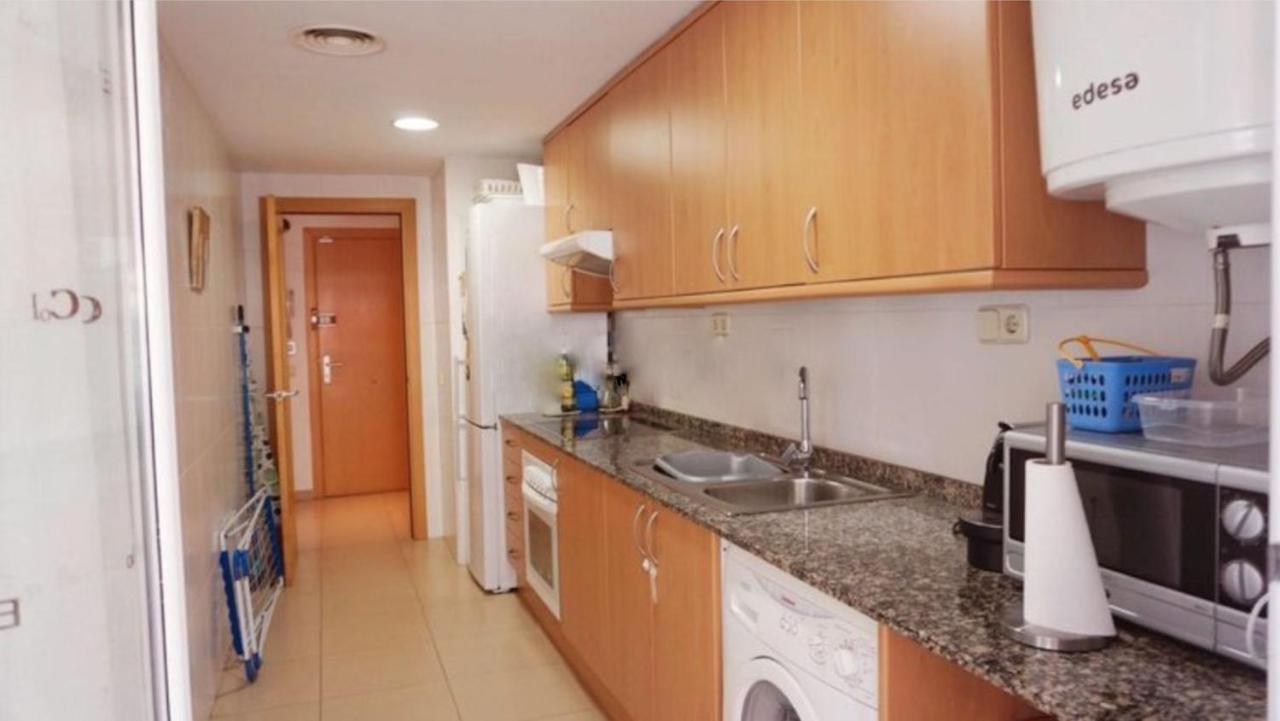 70m2 2bedrooms 25m2terrace, 4pools, 3min