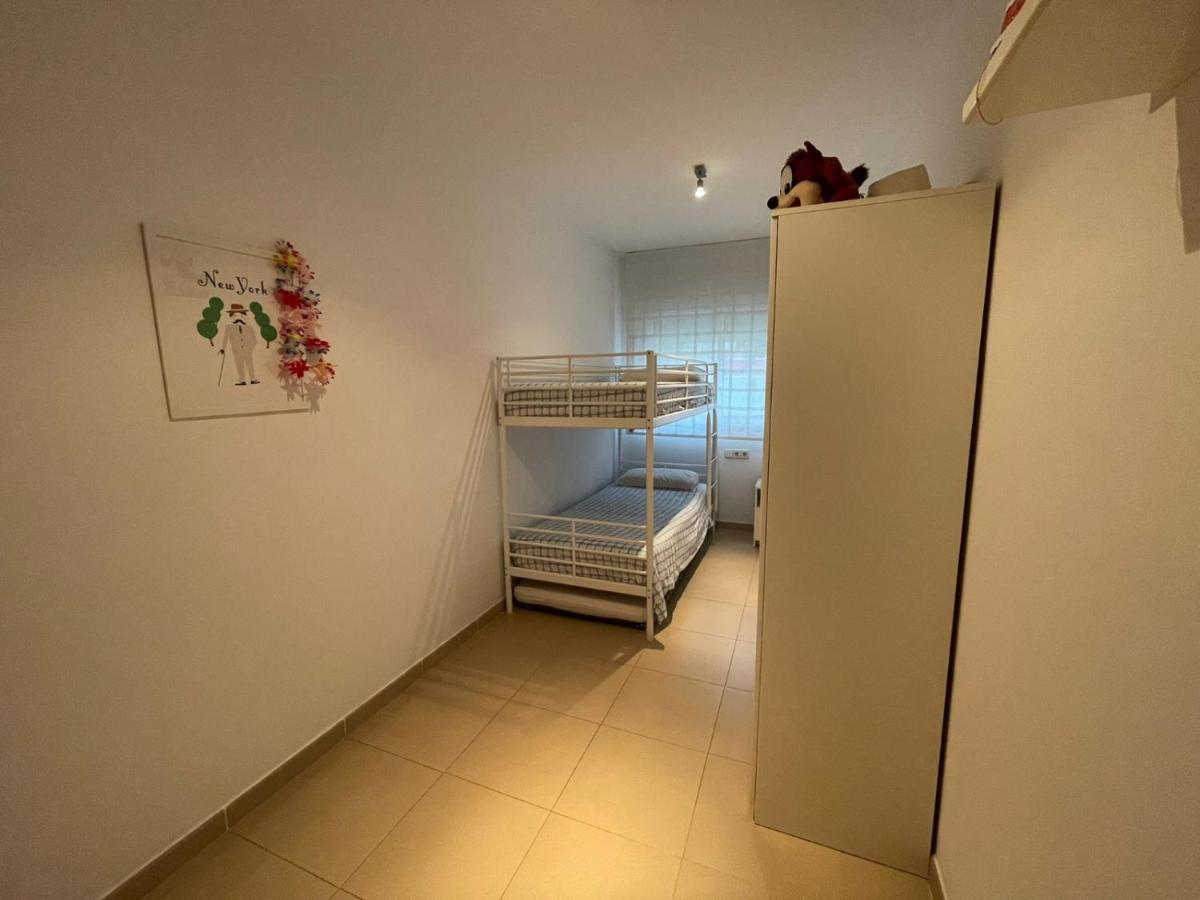 70m2 2bedrooms 25m2terrace, 4pools, 3min *