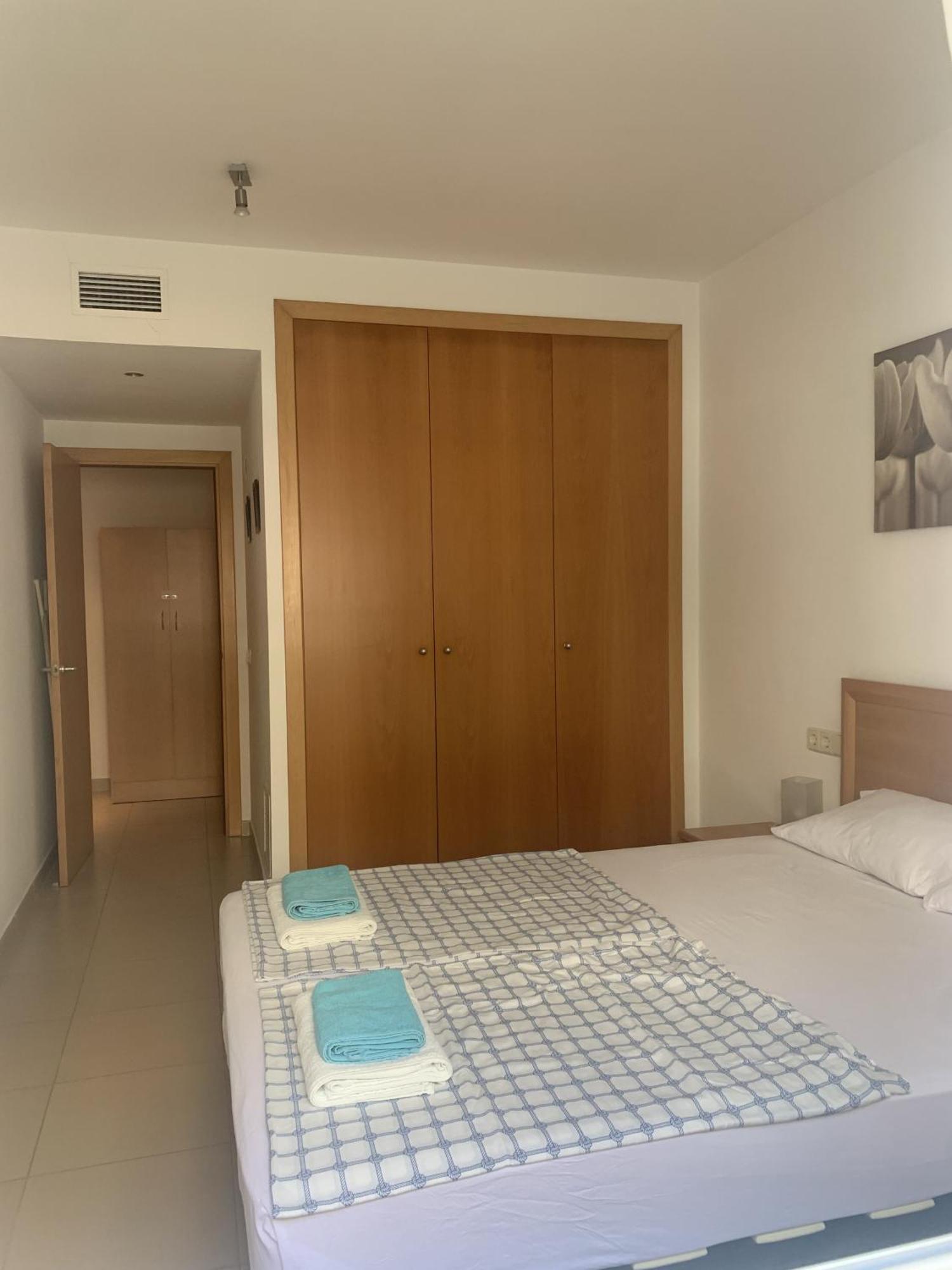 70m2 2bedrooms 25m2terrace, 4pools, 3min Appartement