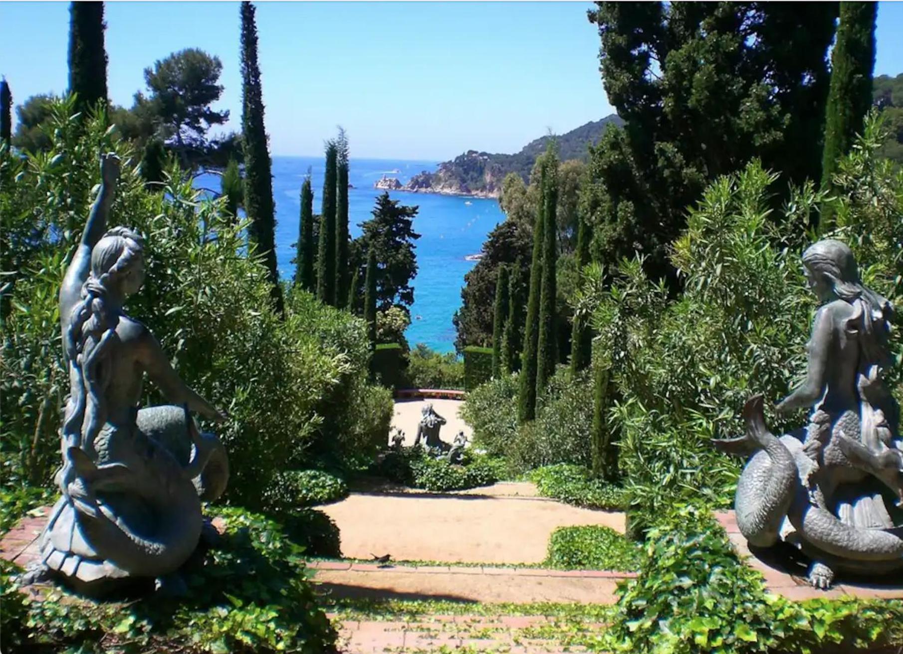 70m2 2bedrooms 25m2terrace, 4pools, 3min Appartement *
