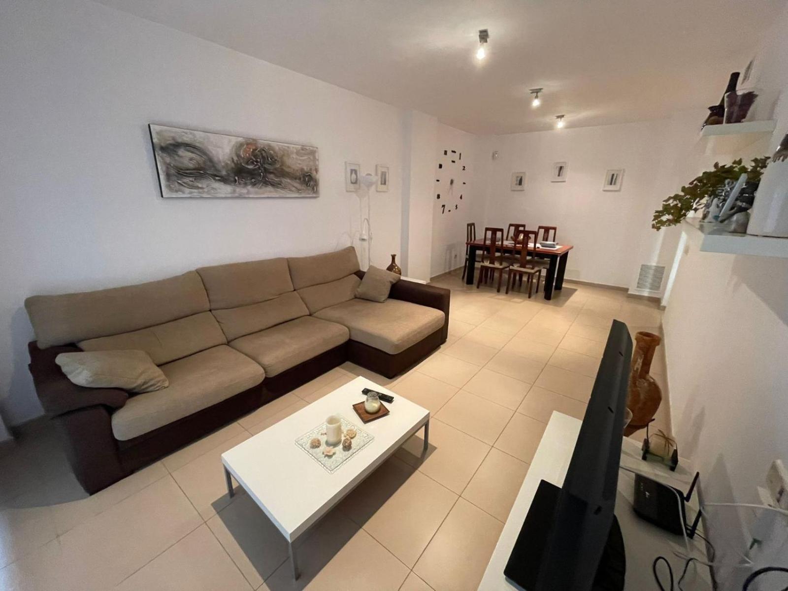 Appartement 70m2 2bedrooms 25m2terrace, 4pools, 3min *