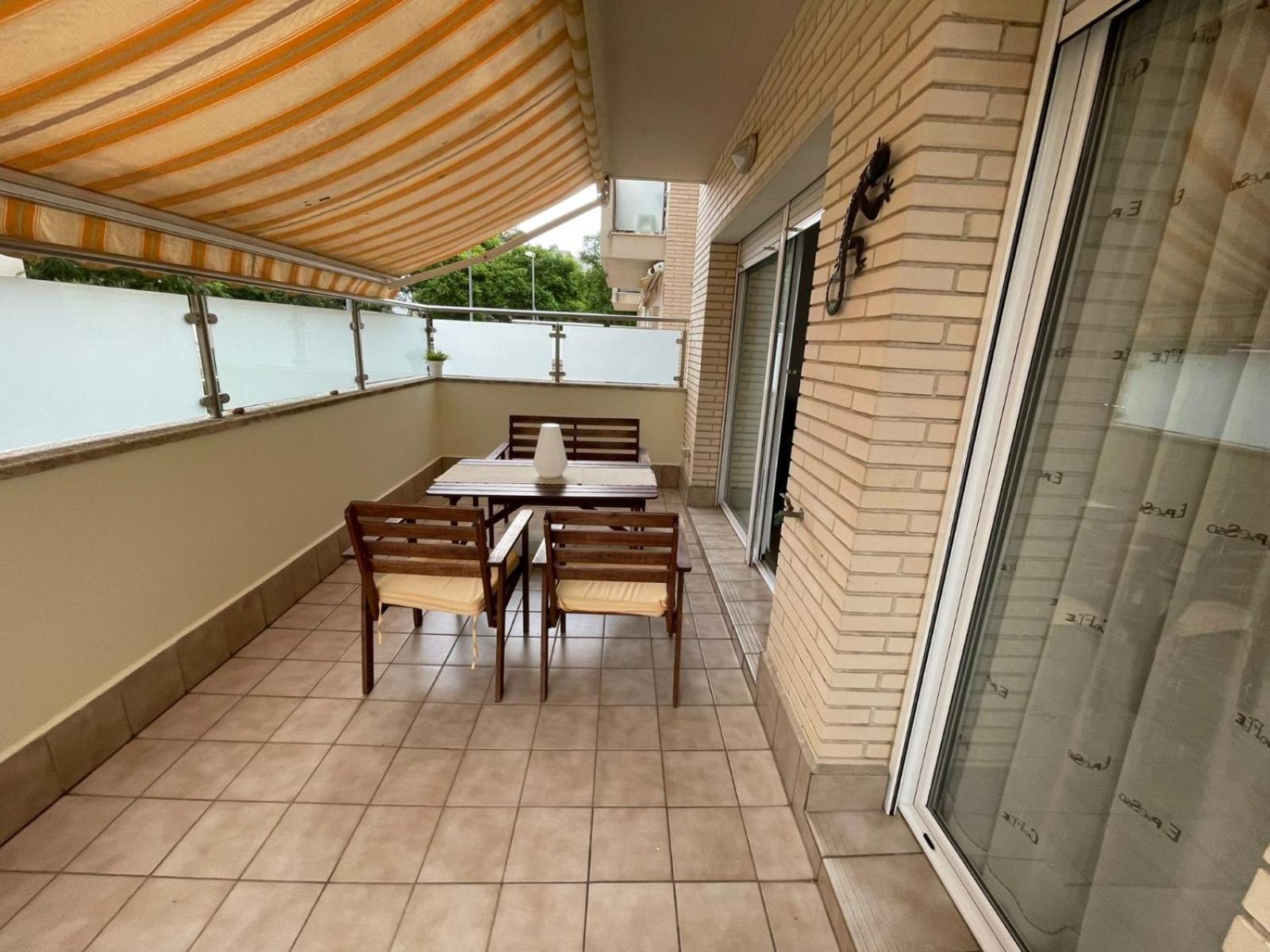 Appartement 70m2 2bedrooms 25m2terrace, 4pools, 3min *