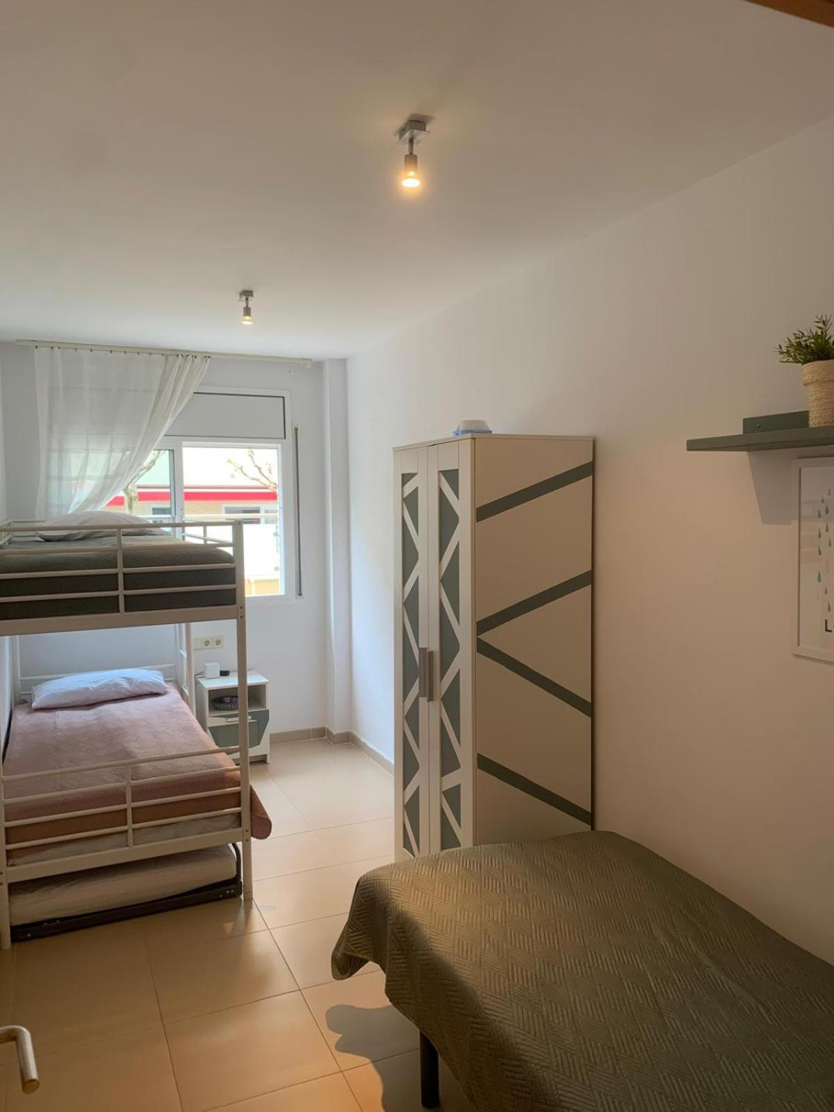 70m2 2bedrooms 25m2terrace, 4pools, 3min Appartement
